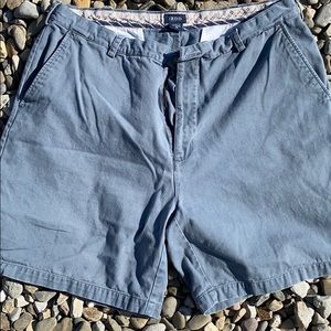 Men’s Izod Shorts Size 38
